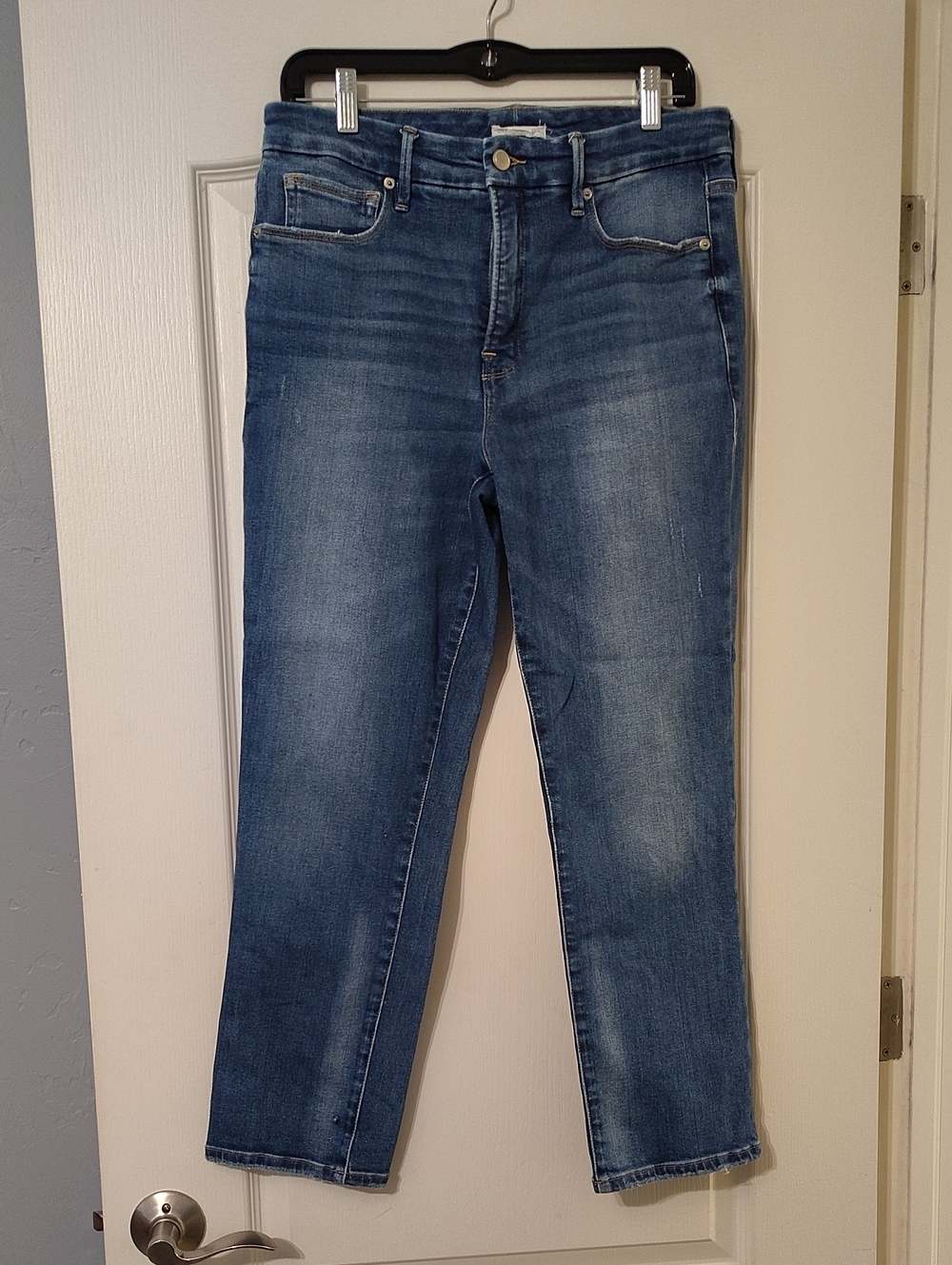 Good American Good Legs Straight Jeans 10/30 Stretch